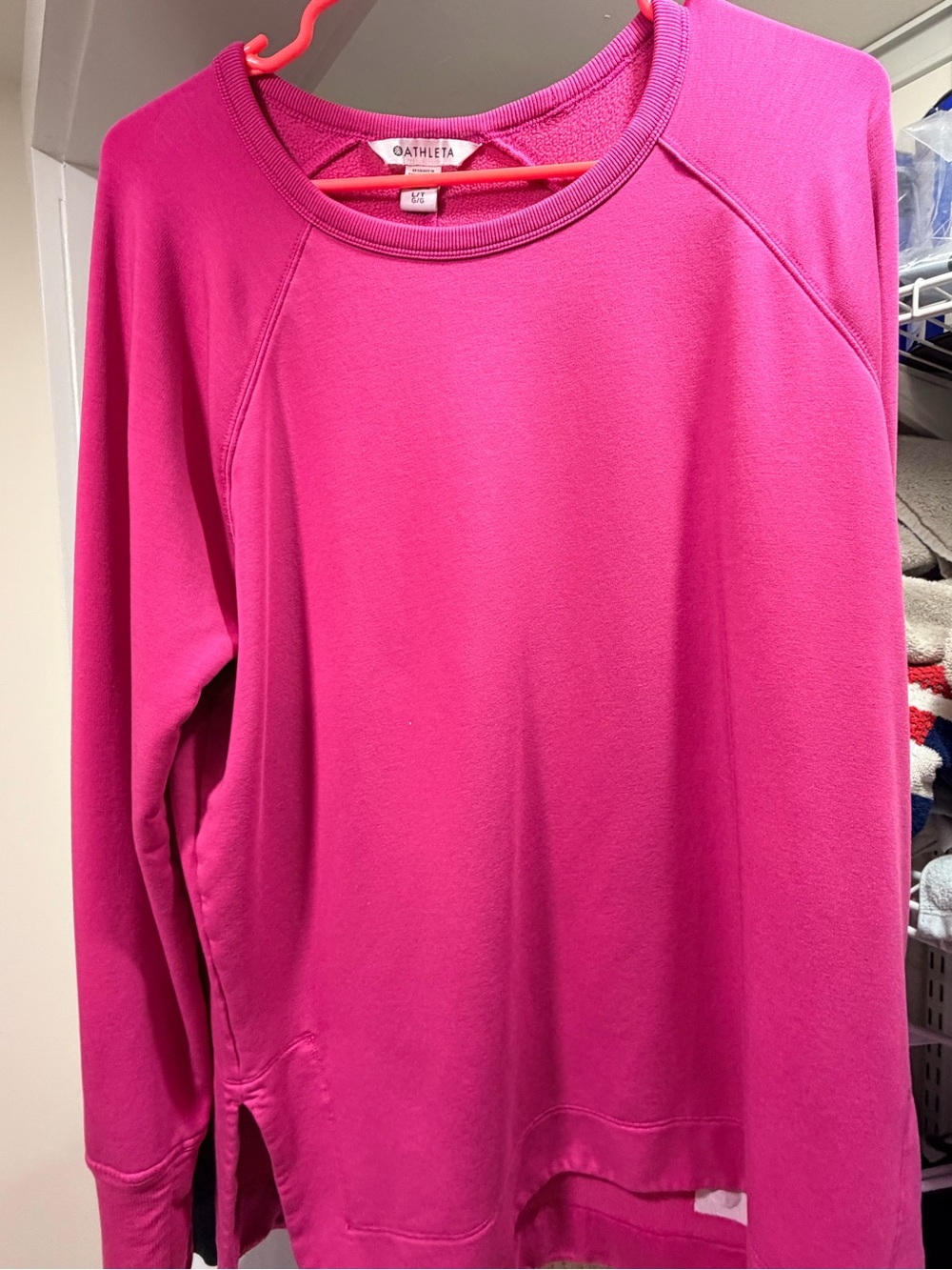 Athleta Crewneck Pullover Sweatshirt in Bright Pink - Large Tall